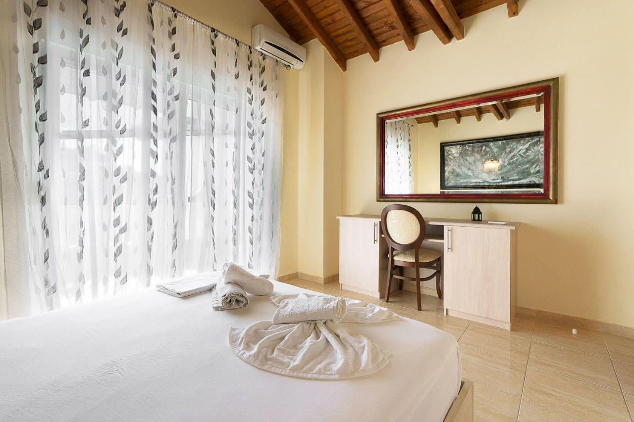 Apartments Alexandros ポリフロノ エクステリア 写真