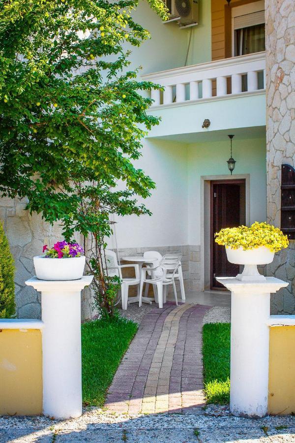 Apartments Alexandros ポリフロノ エクステリア 写真