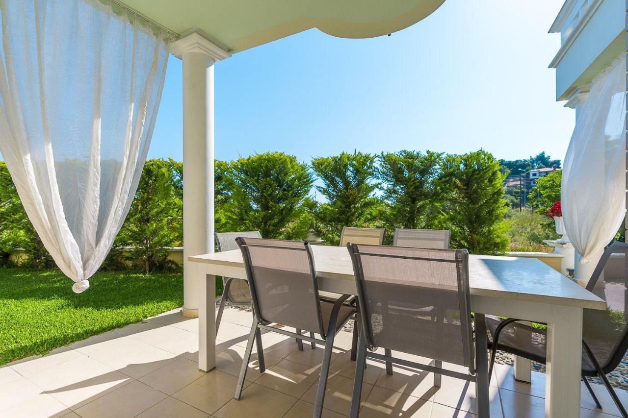 Apartments Alexandros ポリフロノ エクステリア 写真