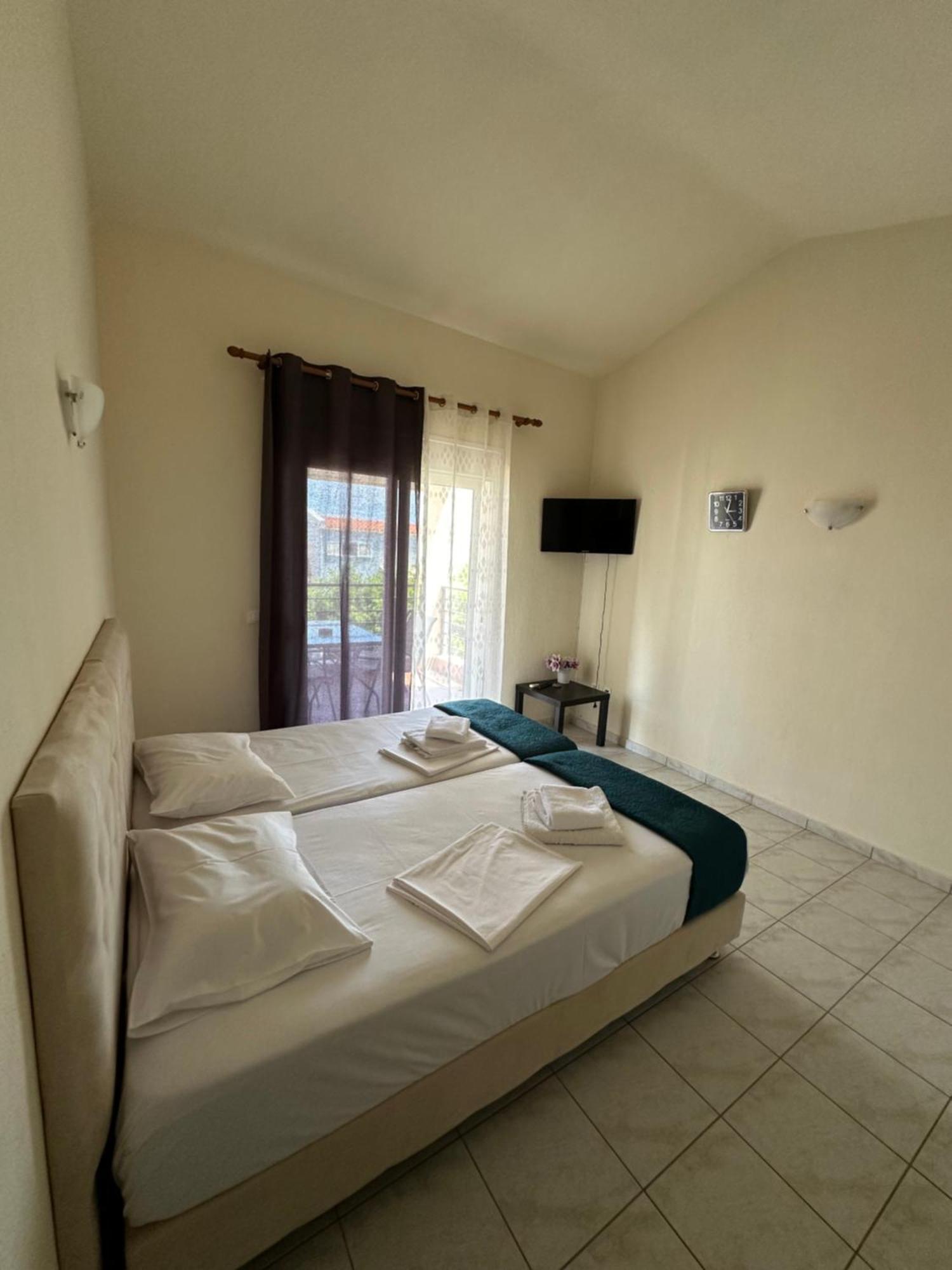 Apartments Alexandros ポリフロノ エクステリア 写真